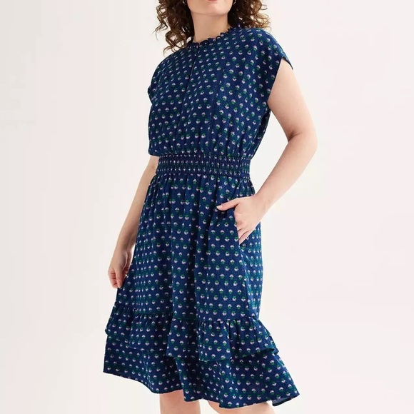 Draper James Smocked Waist Ruffle Hem Dress XL Blue Floral NEW - Picture 1 of 8